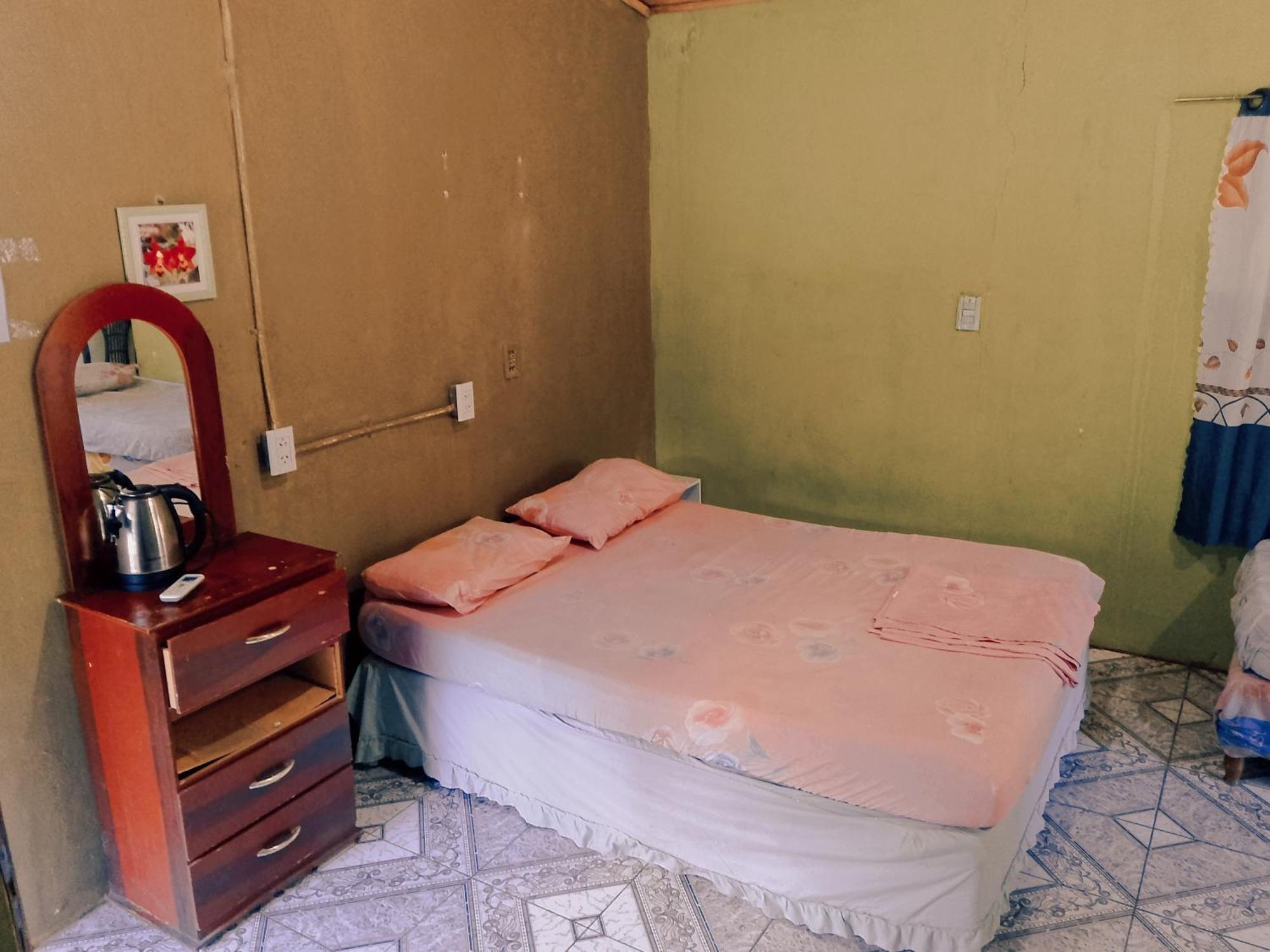 Hostel Loli Puerto Iguazú Cameră foto